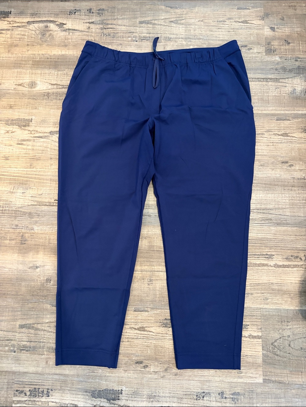 Lululemon on the fly pant